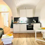 Atelier - Apartment with Garden